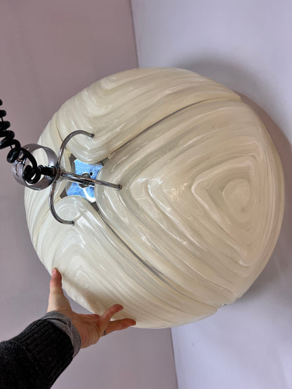 Vintage Hängelampe weiß Glas von Cristallux handgearbeitet