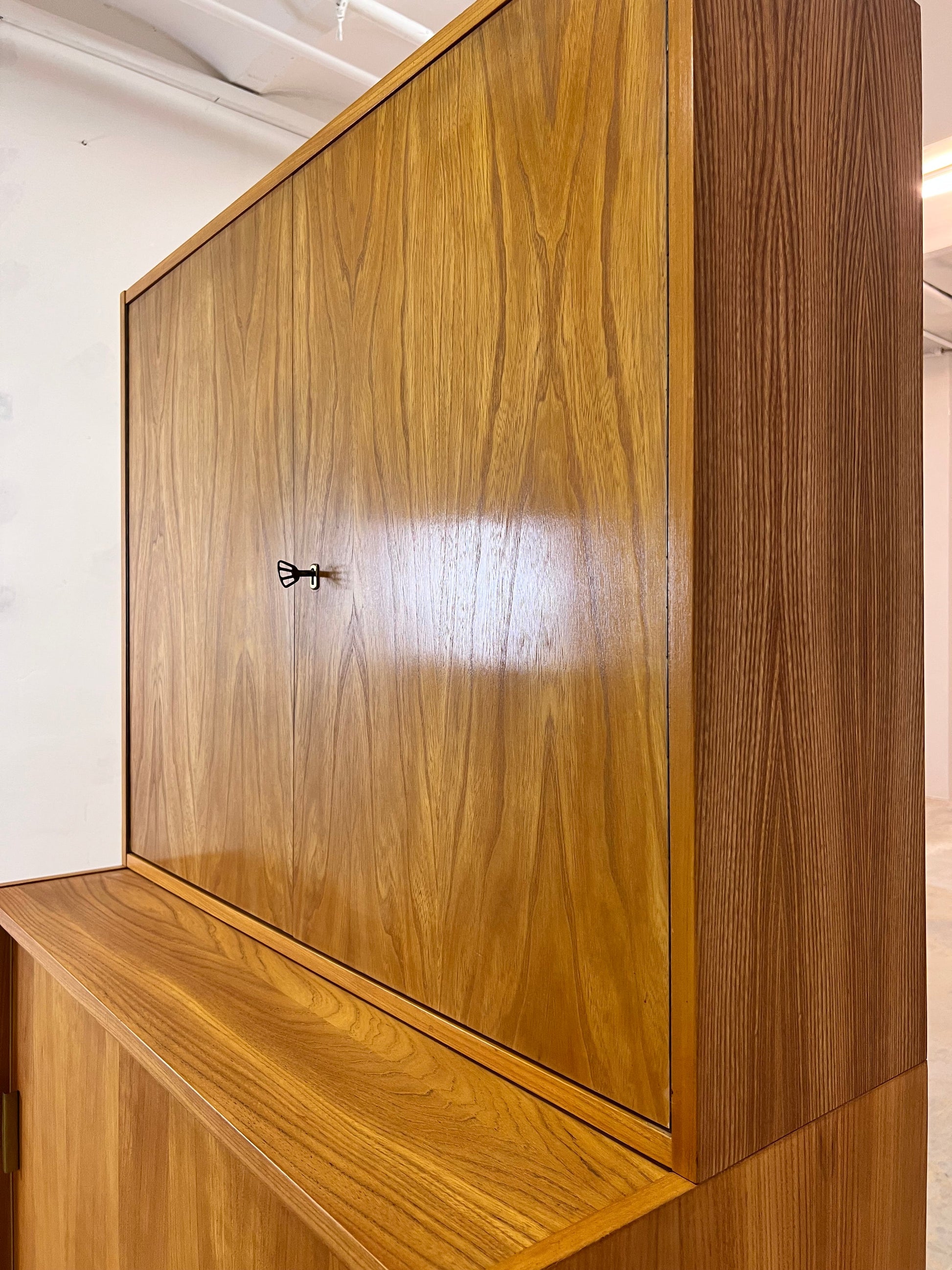 Vintage Schrank Typ 605 von Herbert Eilenberg für Hellerau auf Hairpinlegs