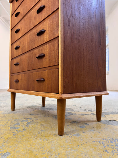 Vintage Kommode Teak mit Muschelgriffen