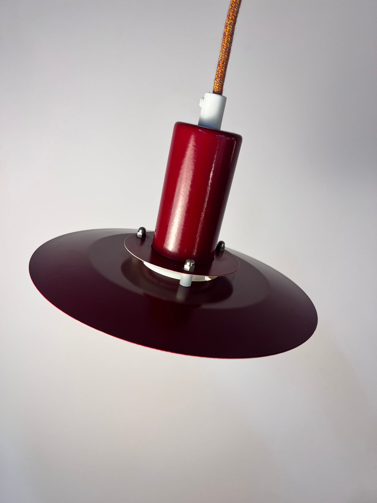 Vintage Lamellenlampe "4020" von Lyfa, dunkelrot