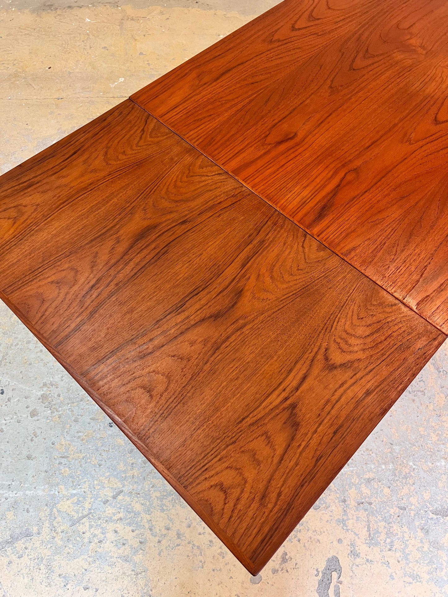 Vintage Ausziehtisch von Johannes Andersen aus Teak