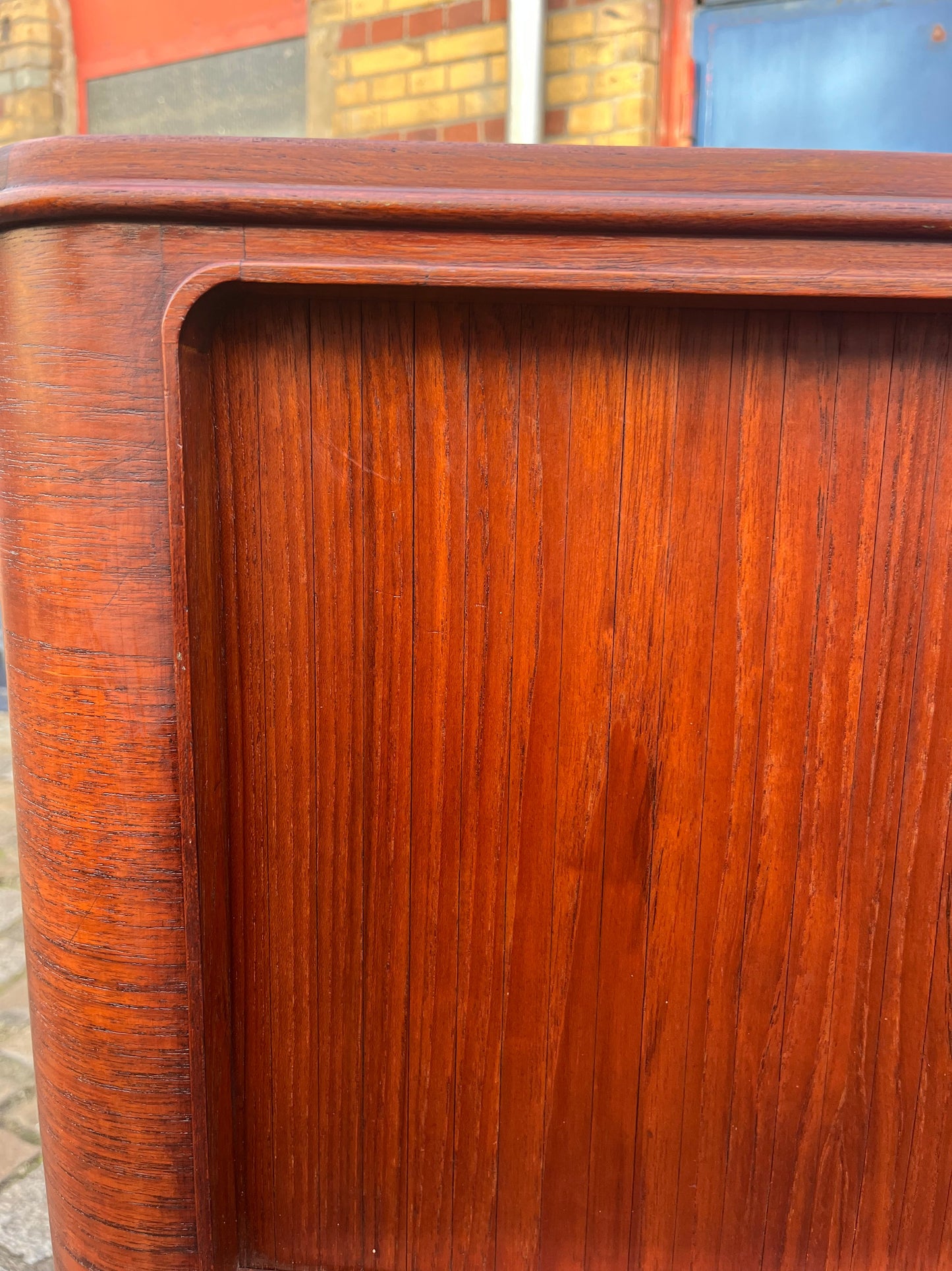 Vintage Highboard Teak mit Jalousietüren aus Dänemark
