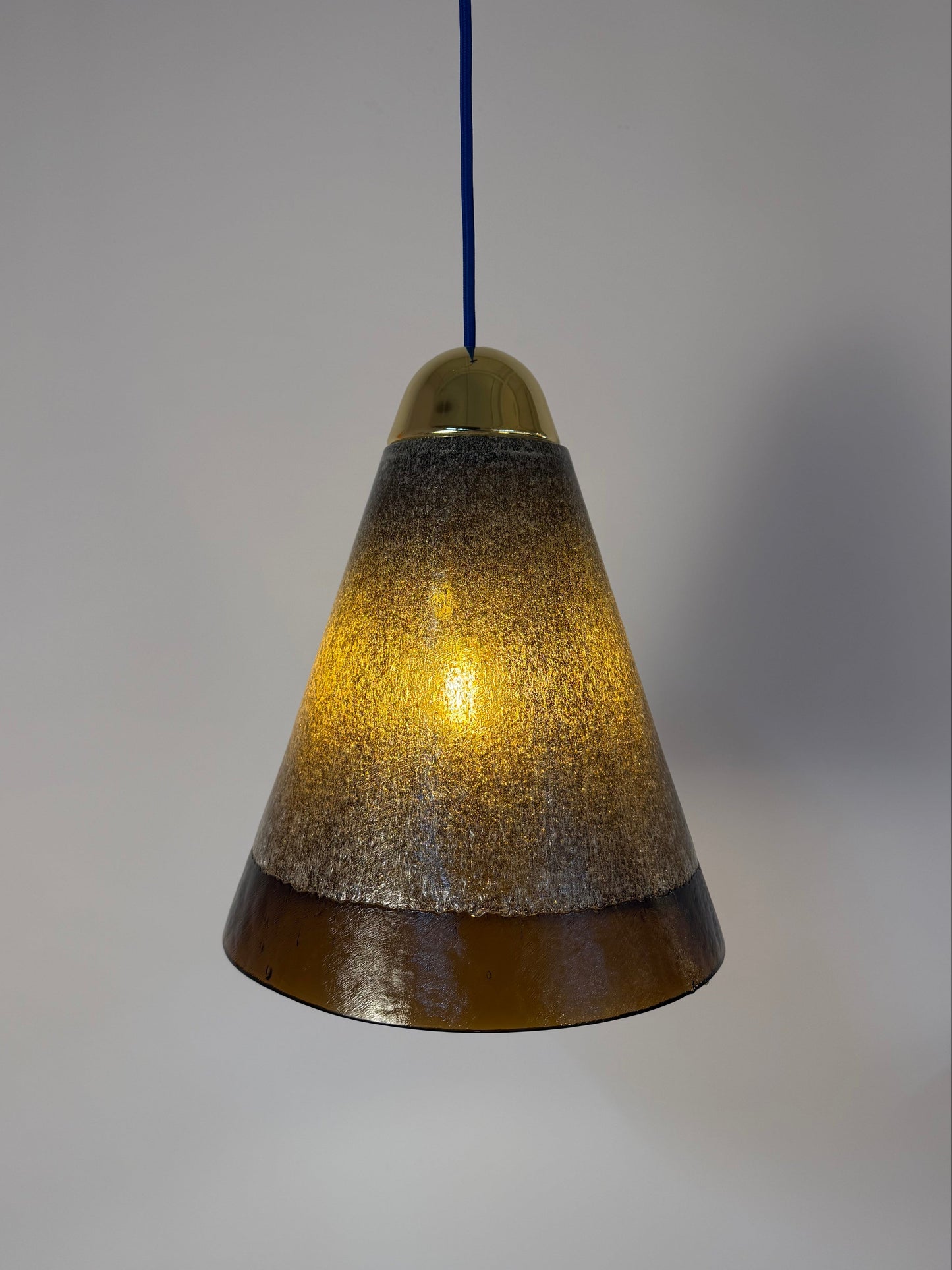 Vintage Hängelampe braun aus Glas von Peill und Putzler