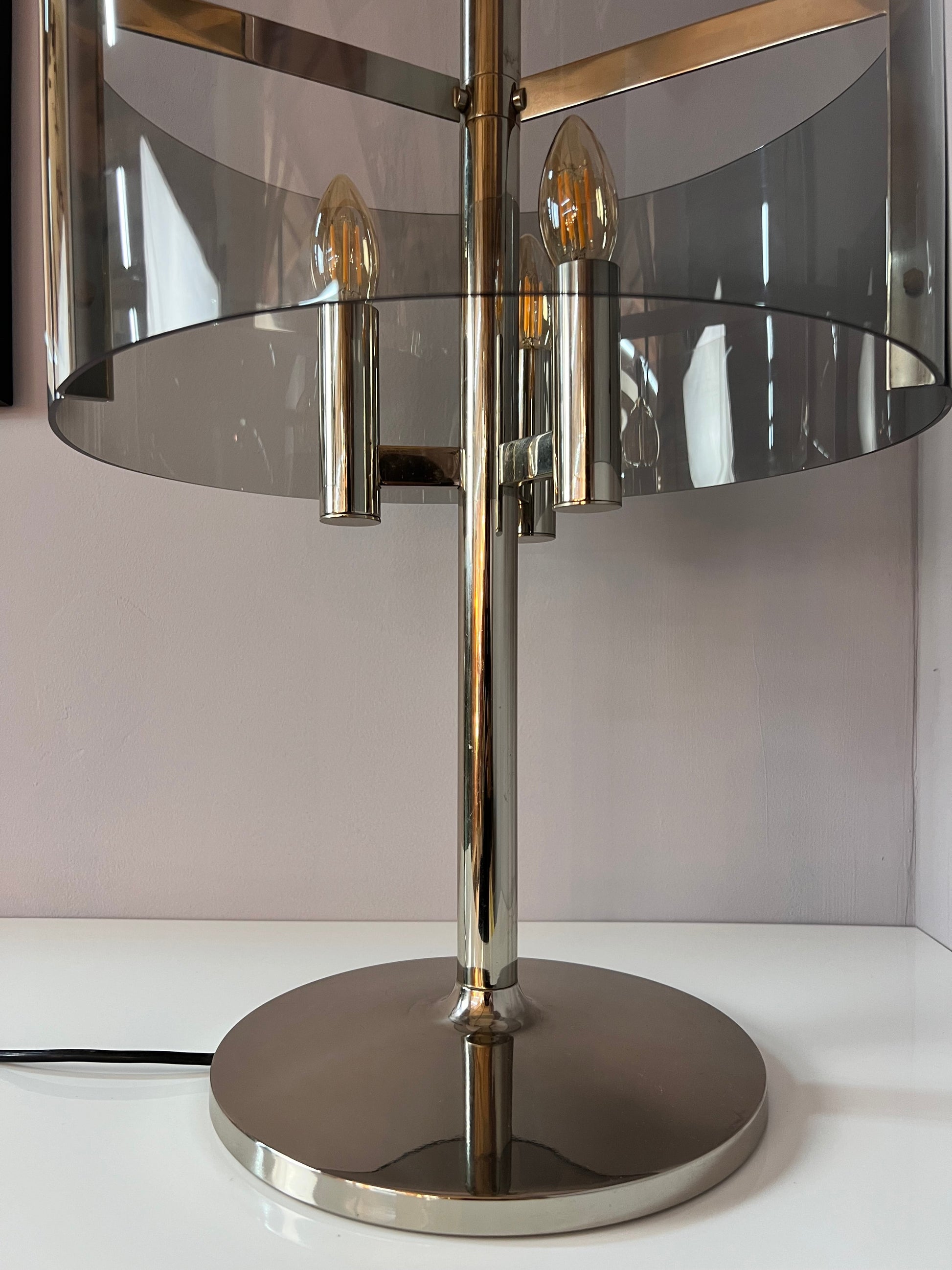 Vintage Tischlampe Chrom und Rauchacryl