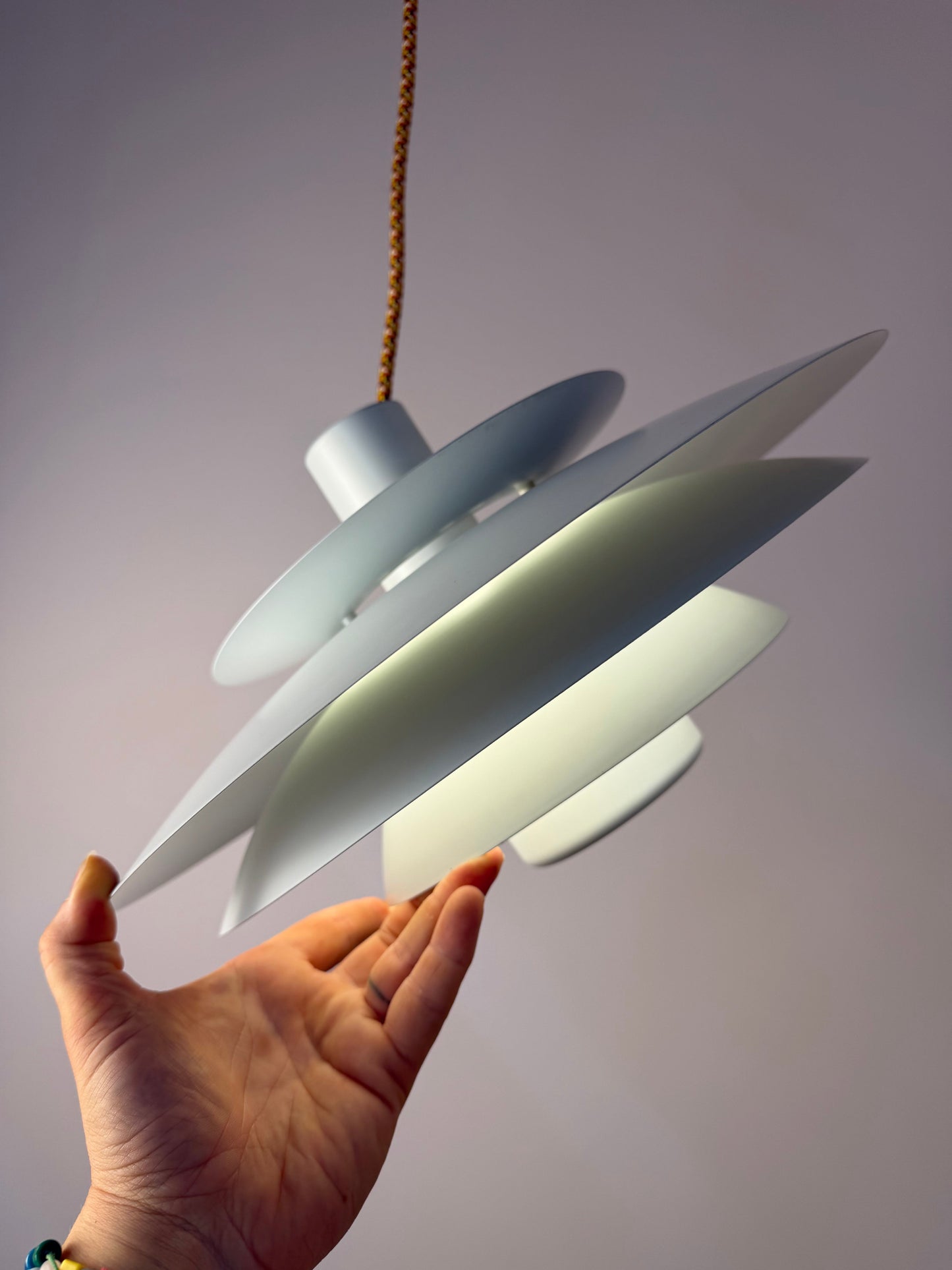 Vintage Lamellenlampe weiß von Top Lamper