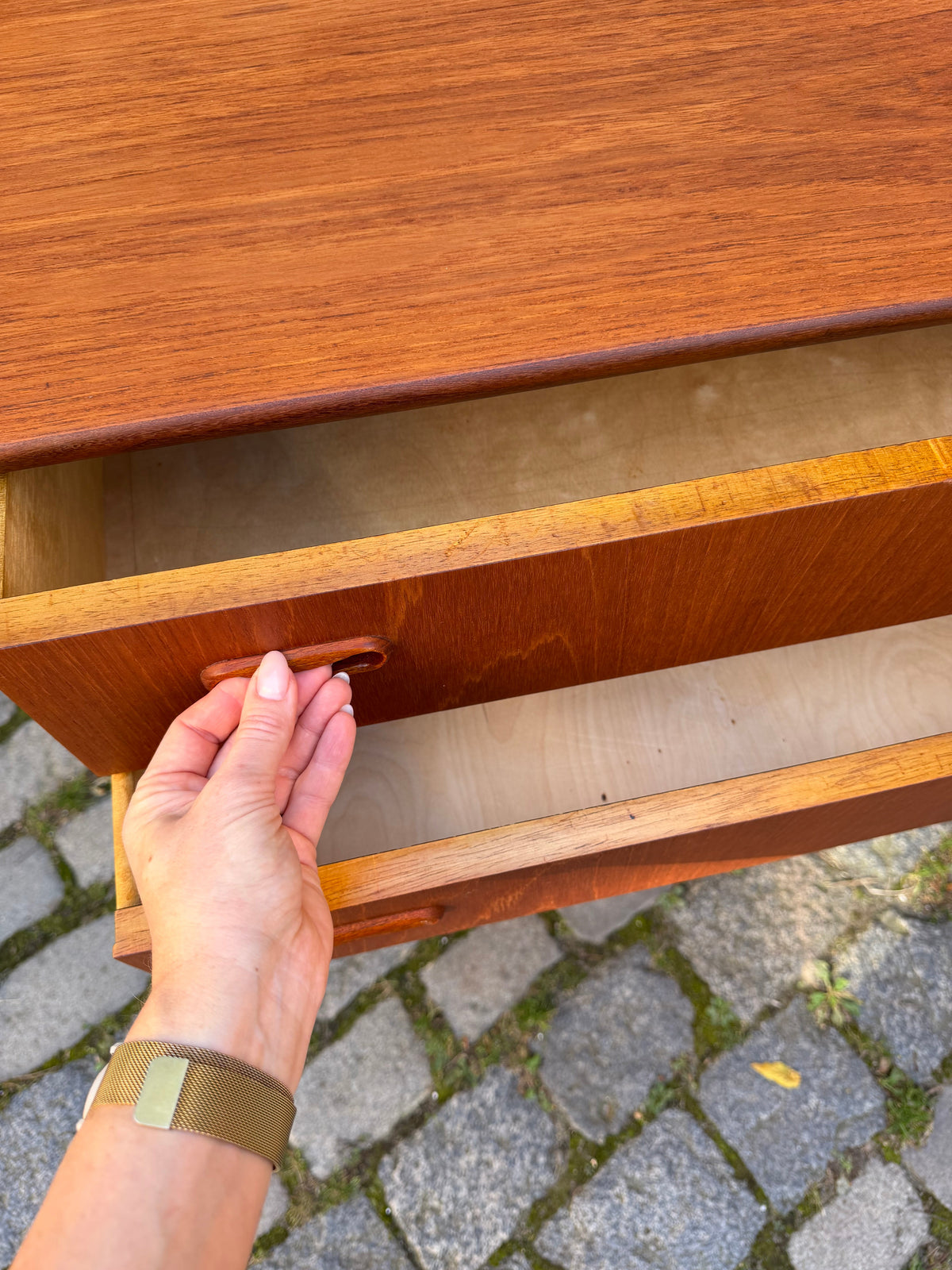 Kommode Teak mit Griffmulden von Kværndrup Møbelfabrik