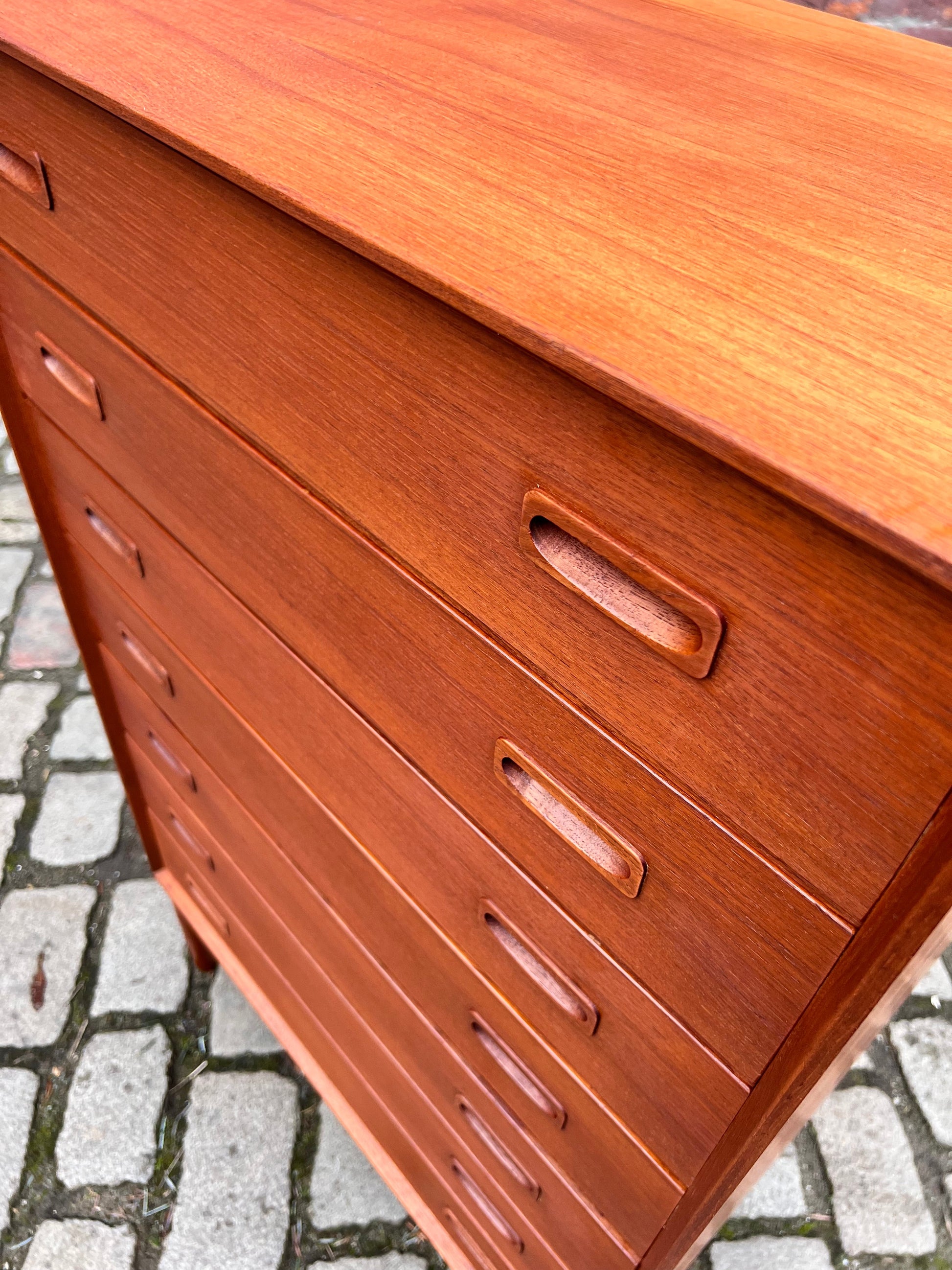 Vintage Kommode Teak mit 7 Schubladen aus Dänemark