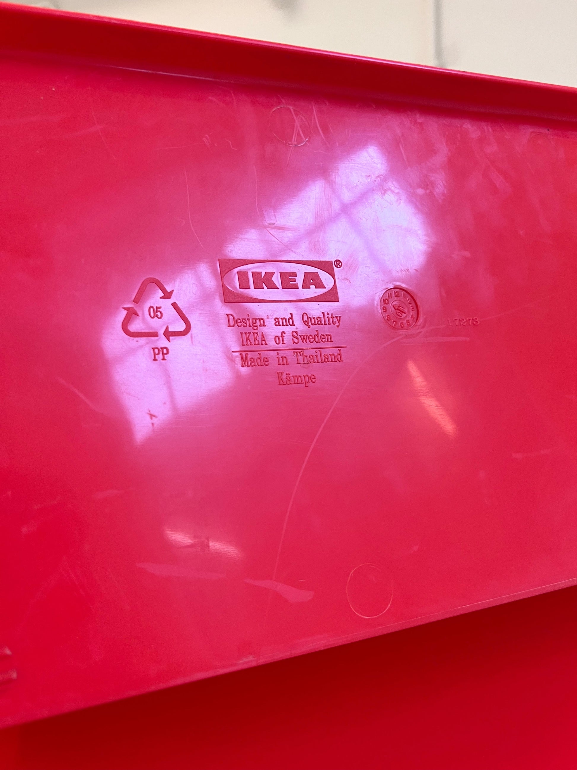 Vintage Wandregal Kämpe von Niels Gammelgaard für IKEA rot