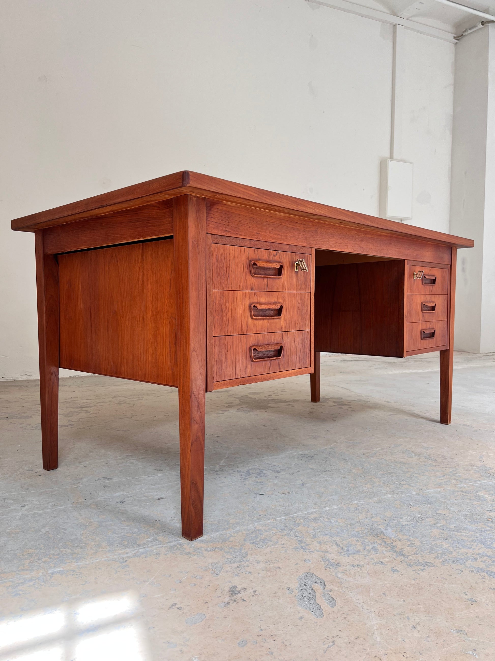 Vintage Schreibtisch Teak von Sigh und Søns Møbler