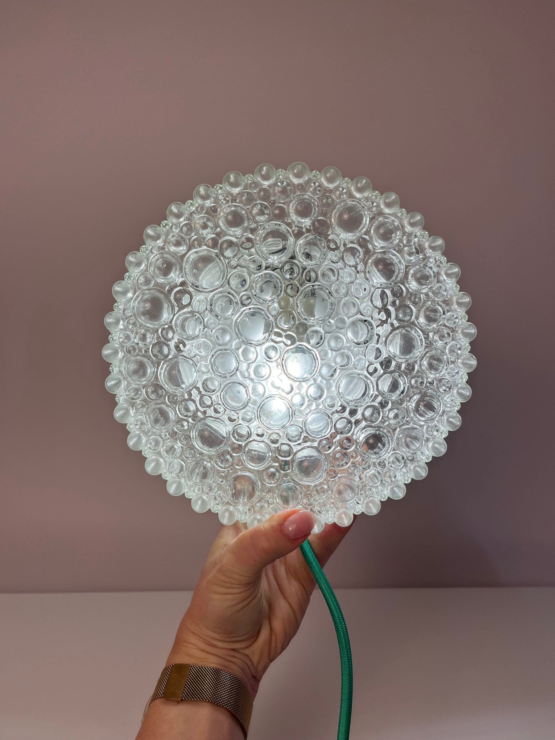 Vintage Wand- und Deckenlampe Kristallglas mit schwarzem Sockel von STAFF