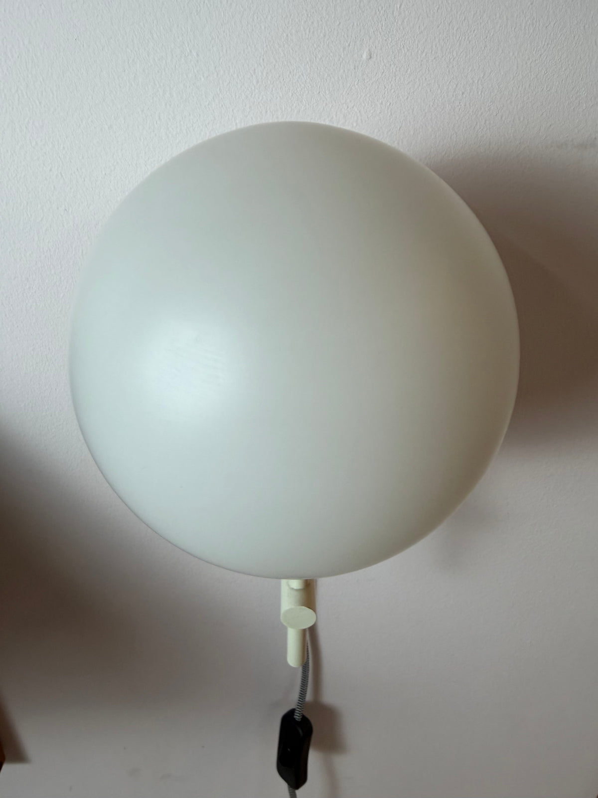 Vintage Wandlampe Opalglas von Max Bill für Temde