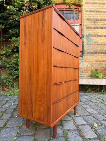 Tallboy Kommode Teak mit Schloss aus Dänemark