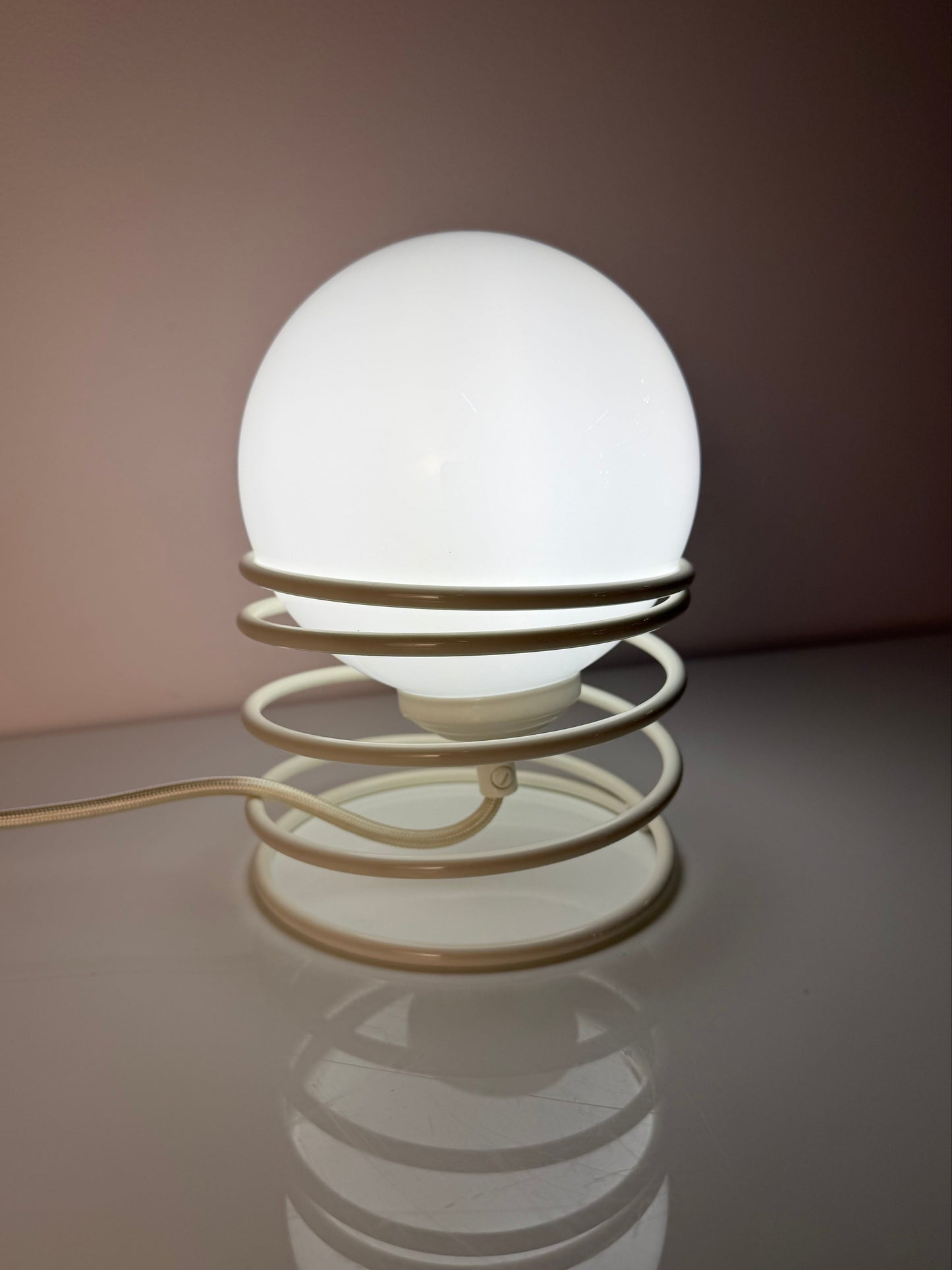 Vintage Tischlampe "Spirale" von Massive Lighting