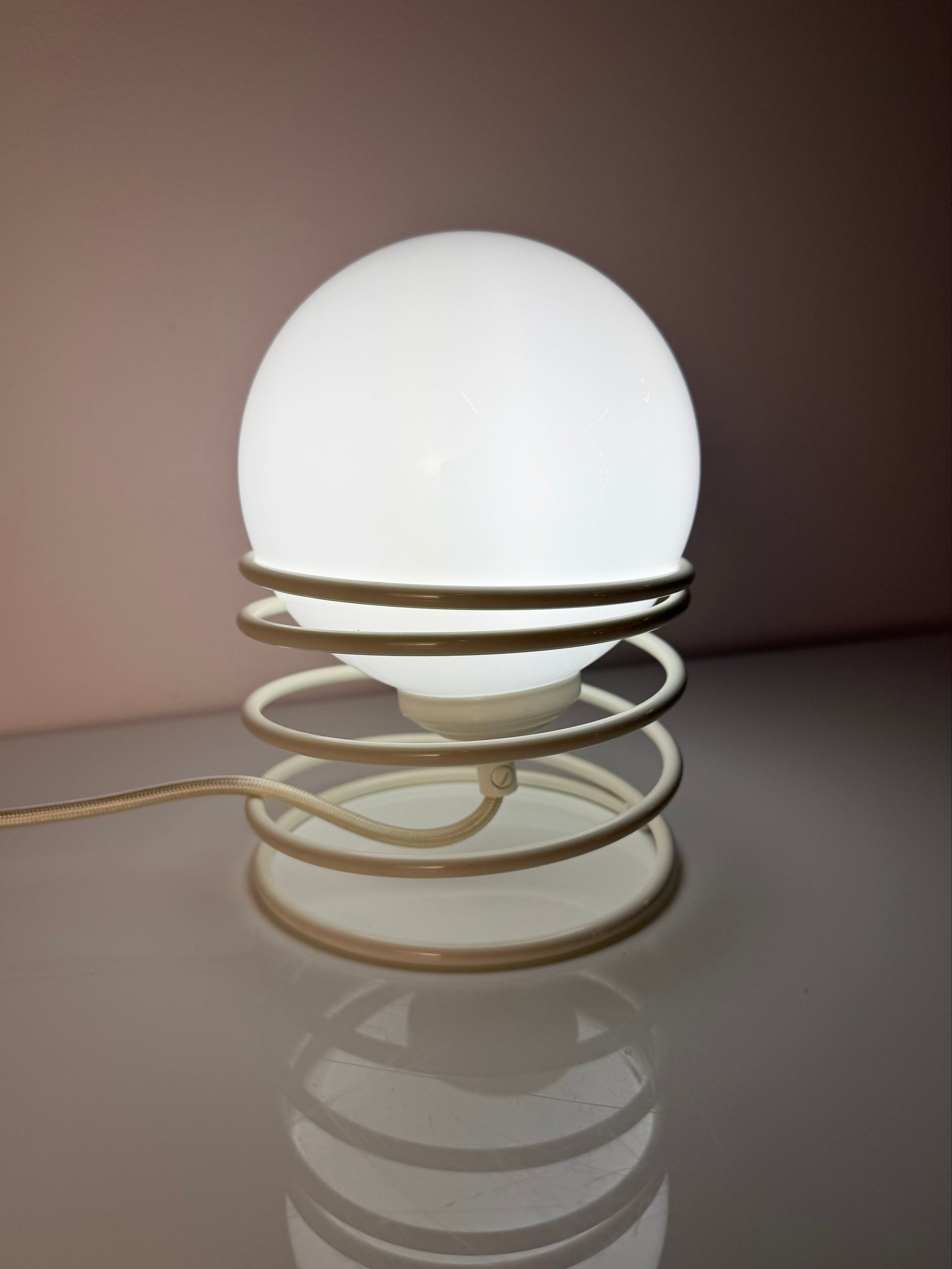 Vintage Tischlampe "Spirale" von Massive Lighting