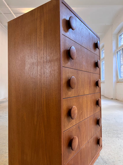 Vintage Kommode Teak mit runden Griffen aus Dänemark