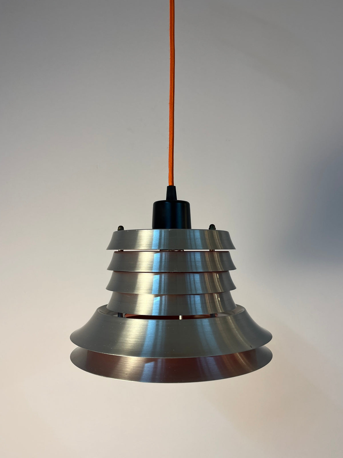 Vintage Lamellenlampe silber-orange von Carl Thore für Granhaga