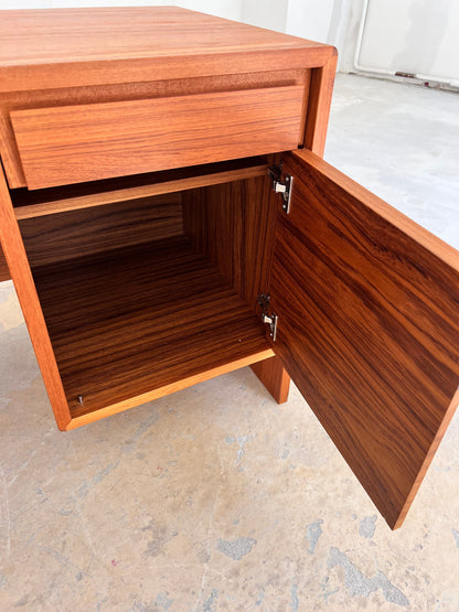 Vintage Schreibtisch Teak mit Laptop-Fach aus Dänemark