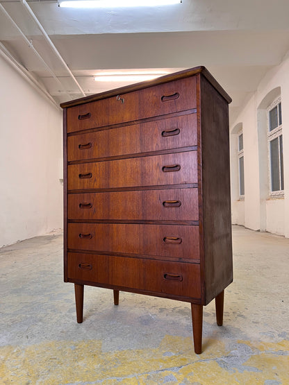 Vintage Kommode Teak mit Schloss aus Dänemark