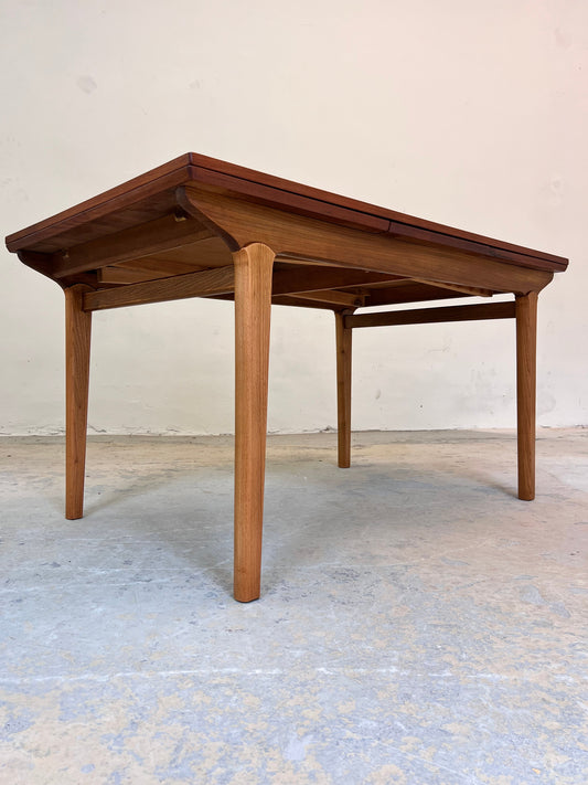 Vintage Ausziehtisch von Johannes Andersen aus Teak