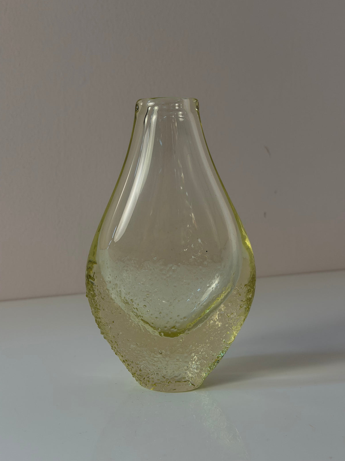 Vintage Vase gelb von Miloslav Klinger für Železný Brod Sklo