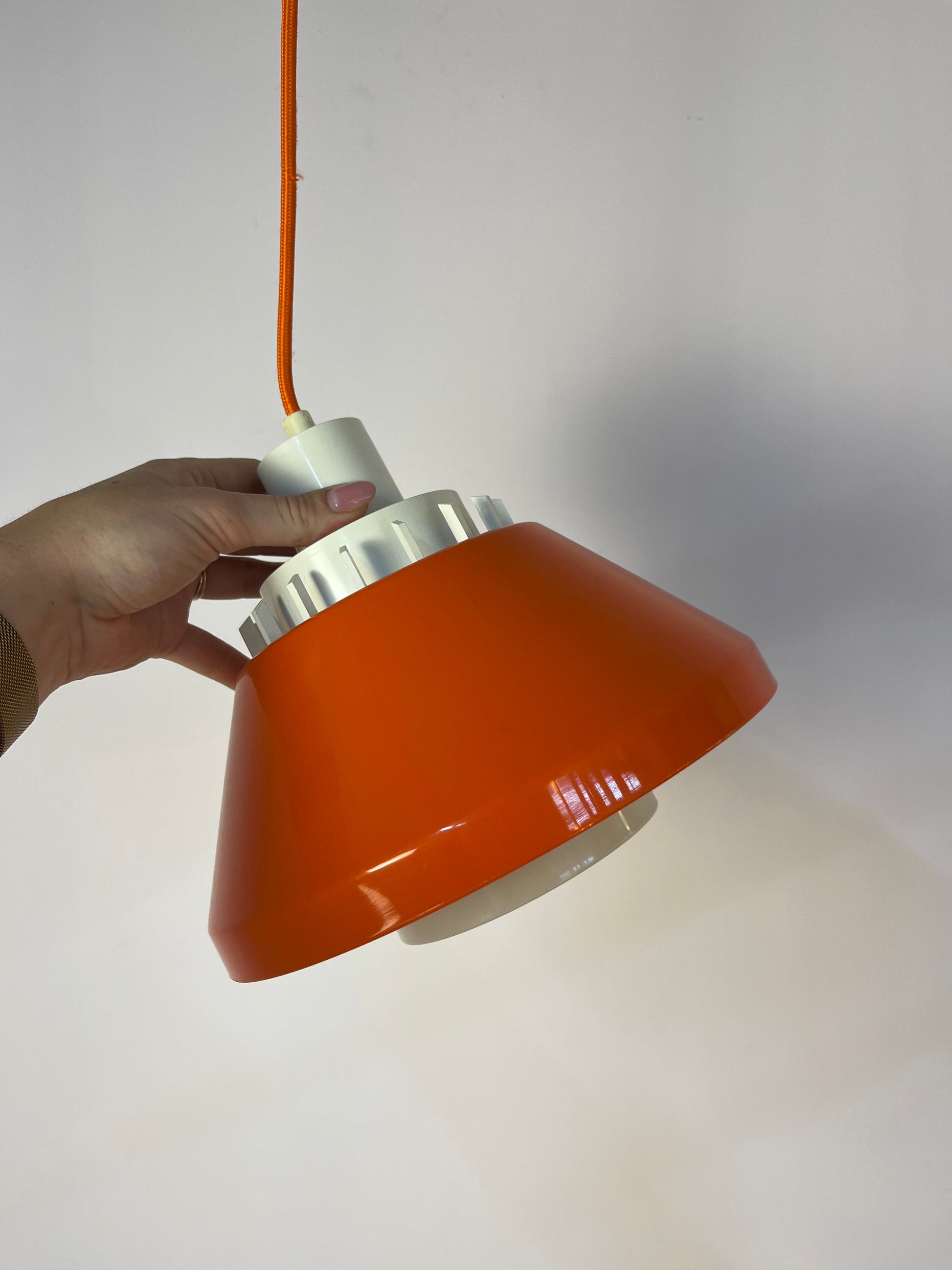 Vintage Hängelampe Modell 854 orange von Lyskær Belysning