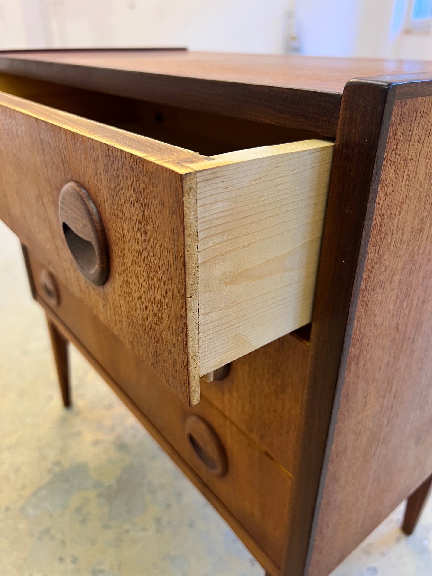 Vintage Kommode Teak aus Dänemark, 3 Schublade, braun refurbished