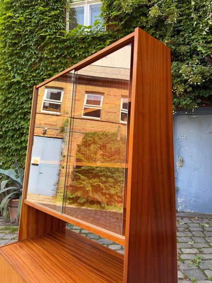 Vintage Aufsatzschrank mit Vitrine von VEB Möbelindustrie Halle
