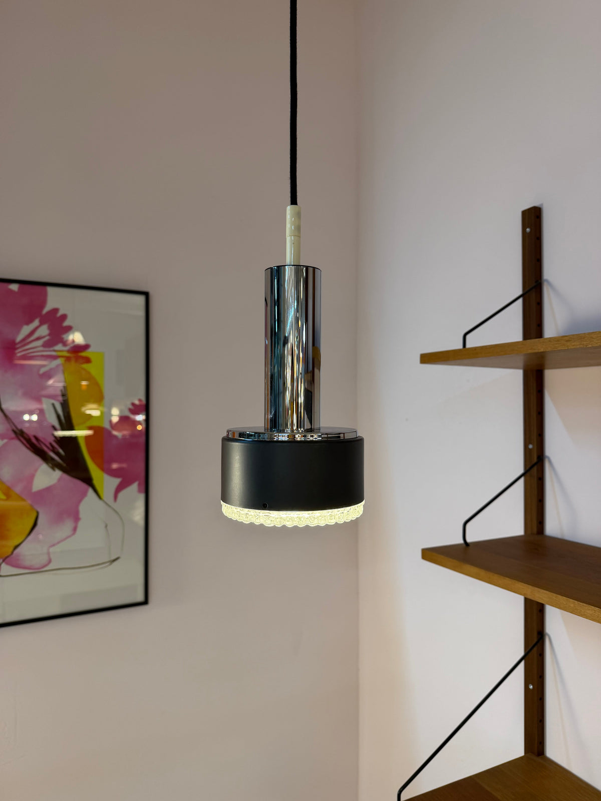 Hängelampe Modell 5024 Strukturglas und Chrom von Staff