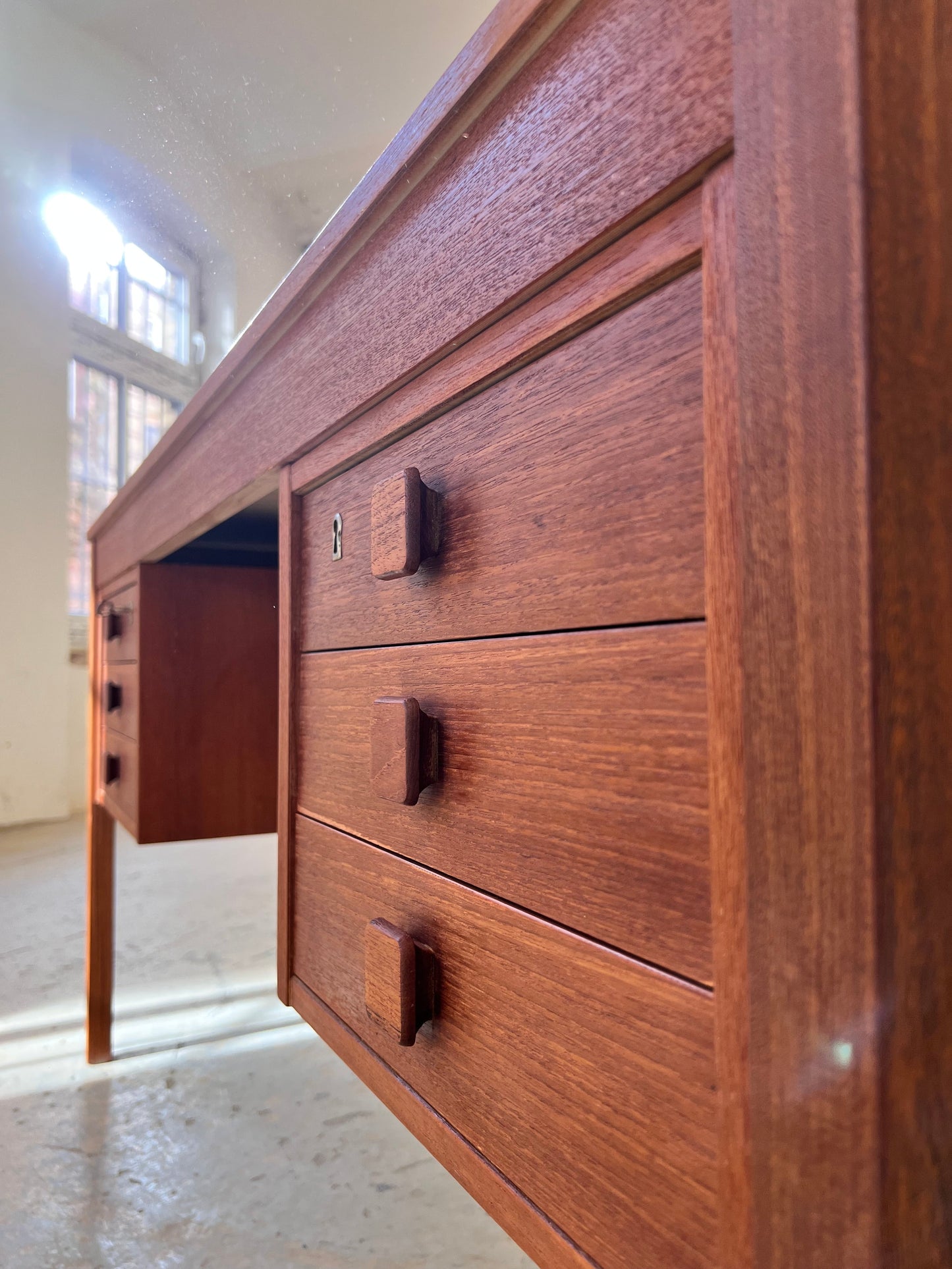Vintage Schreibtisch von Domino Møbler Teak