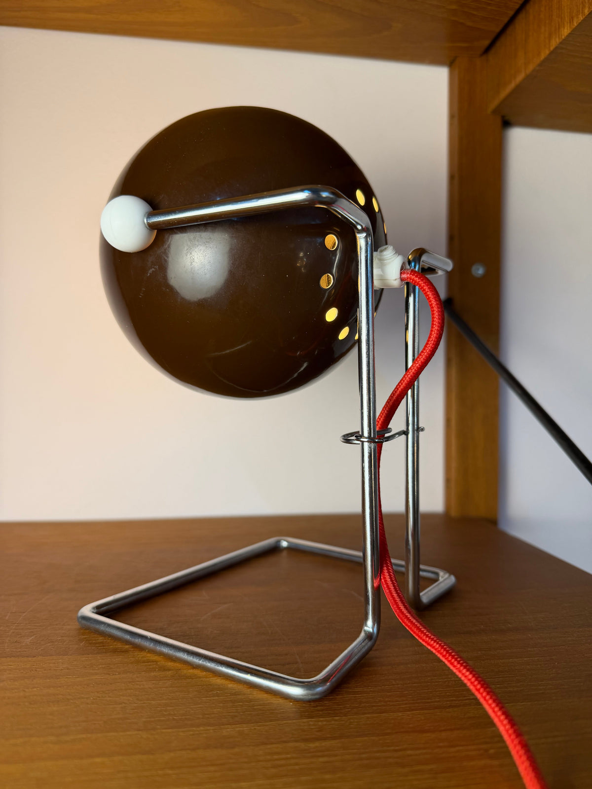 Vintage Kugel-Tischlampe aus Dänemark, Metall in Braun und Silber
