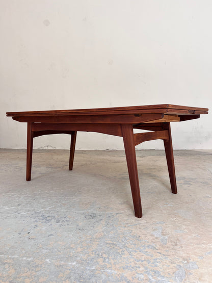 Vintage höhenverstellbarer Couchtisch Teak mit Auszügen aus Dänemark