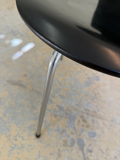 Vintage Stuhl "Ameise" dreibeinig von Arne Jacobsen für Fritz Hansen
