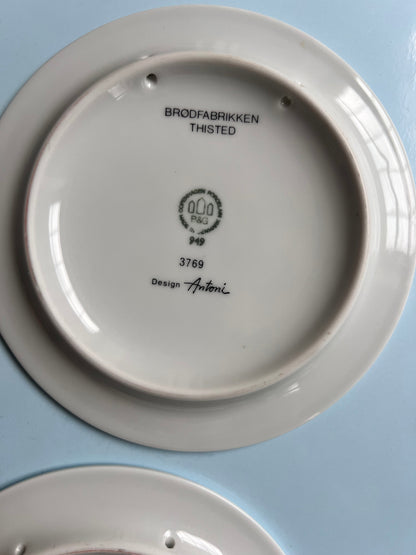 Lot de 2 assiettes de collection vintage bleues par Ib Antoni pour Bing &amp; Grøndahl