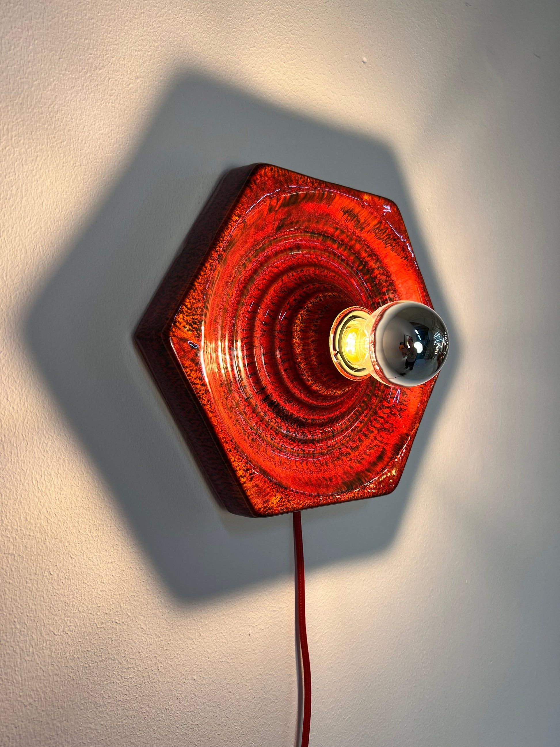 Vintage Wandlampe aus roter Keramik von Hustadt Leuchten