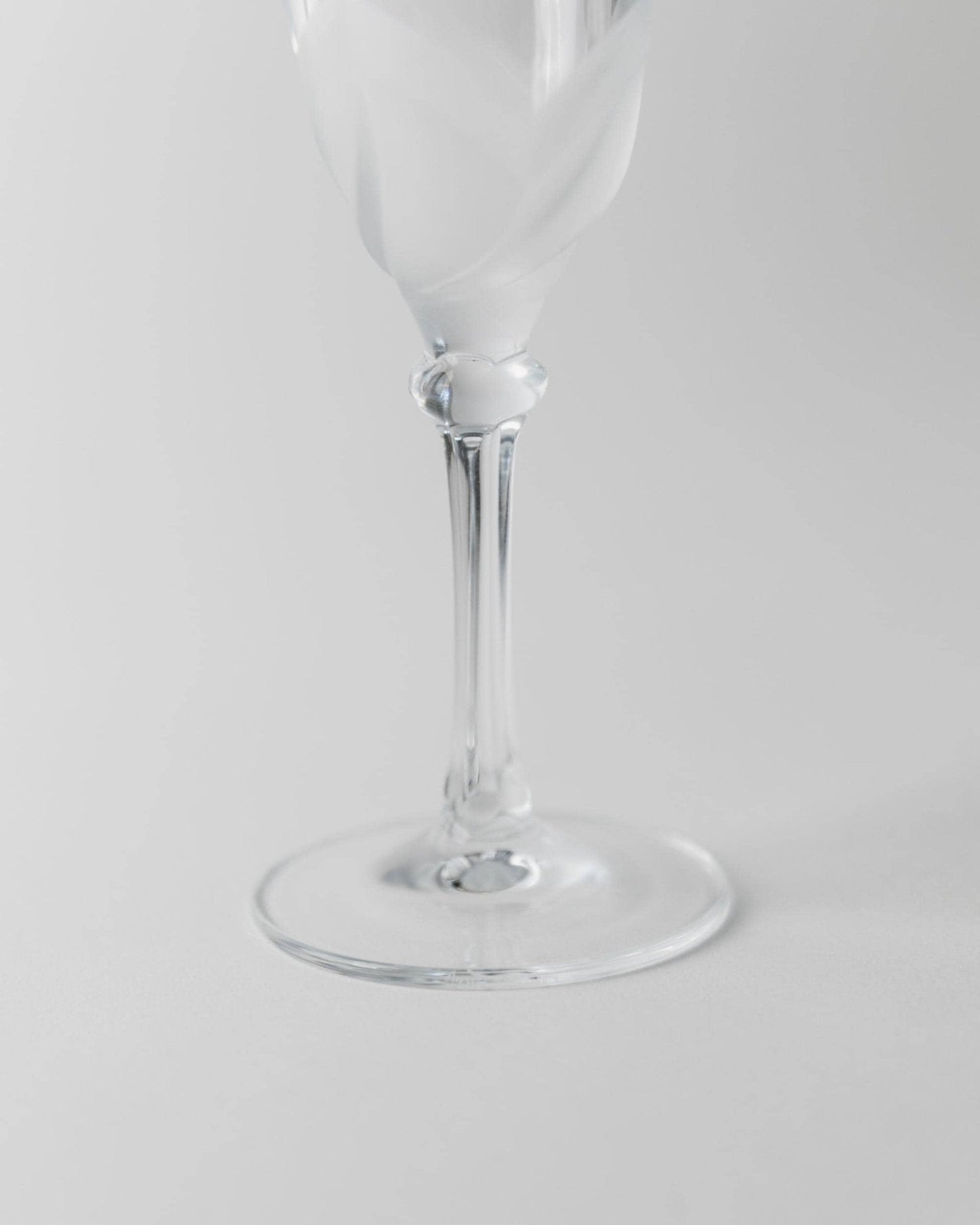 Vintage Champagnerglas Set von 6 von J.G. Durand für Durand mit mattem Blumendetail