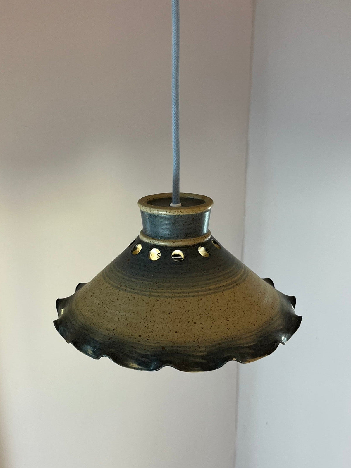Lampe suspendue vintage en céramique bleue du Danemark