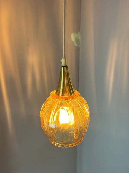 Lampe suspendue vintage en verre jaune doré avec laiton