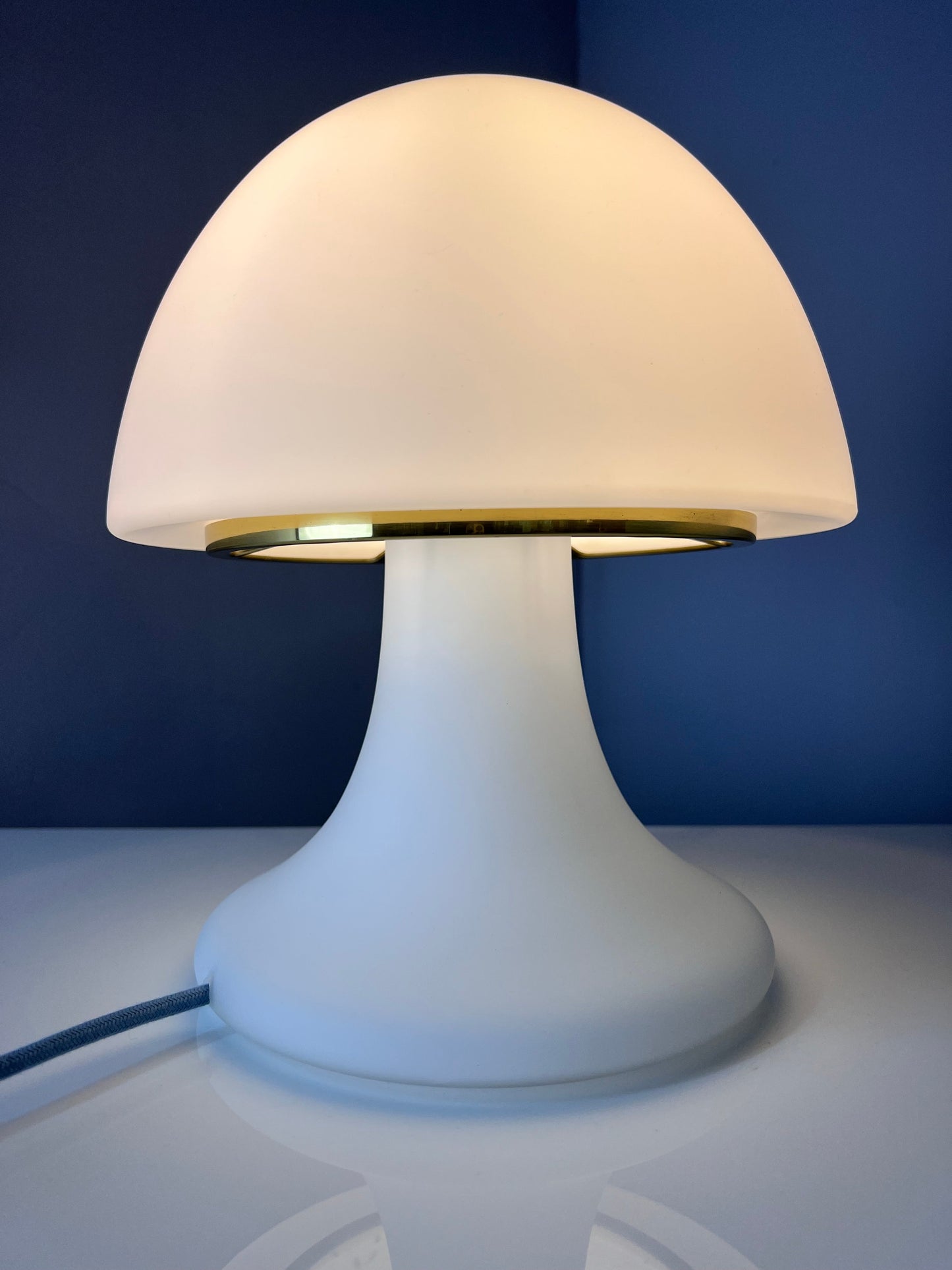 Vintage Tischlampe Mushroom von Glashütte Limburg weiß