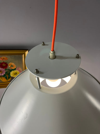 Hängelampe weiß von C.F. Möller Architects für Nordisk Solar