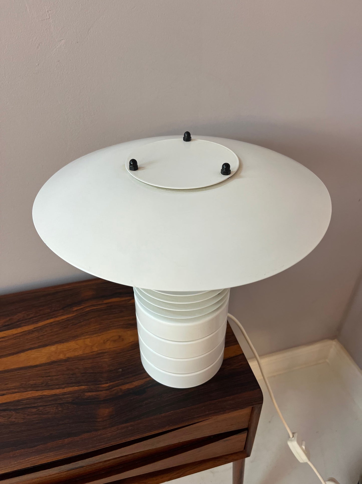 Lampe de table vintage en métal blanc par Jørgen Buchwald pour Laterna Danica