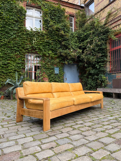 Canapé 3 places de Rolf Benz, cuir véritable jaune