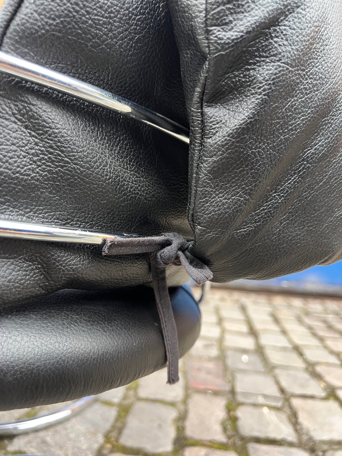 Freischwinger Echtleder Chrom aus Italien