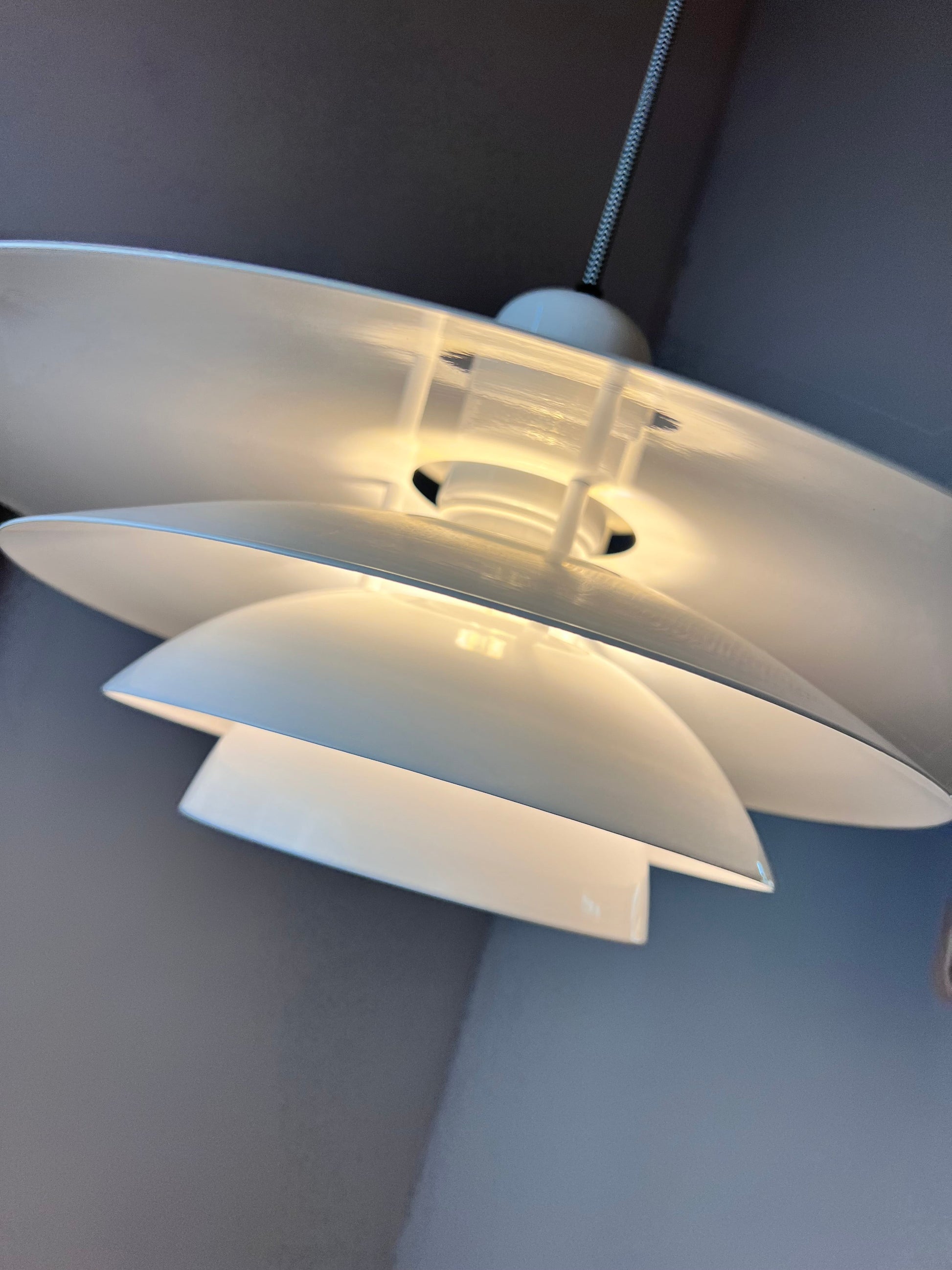 Lamellenlampe weiß Hochglanz