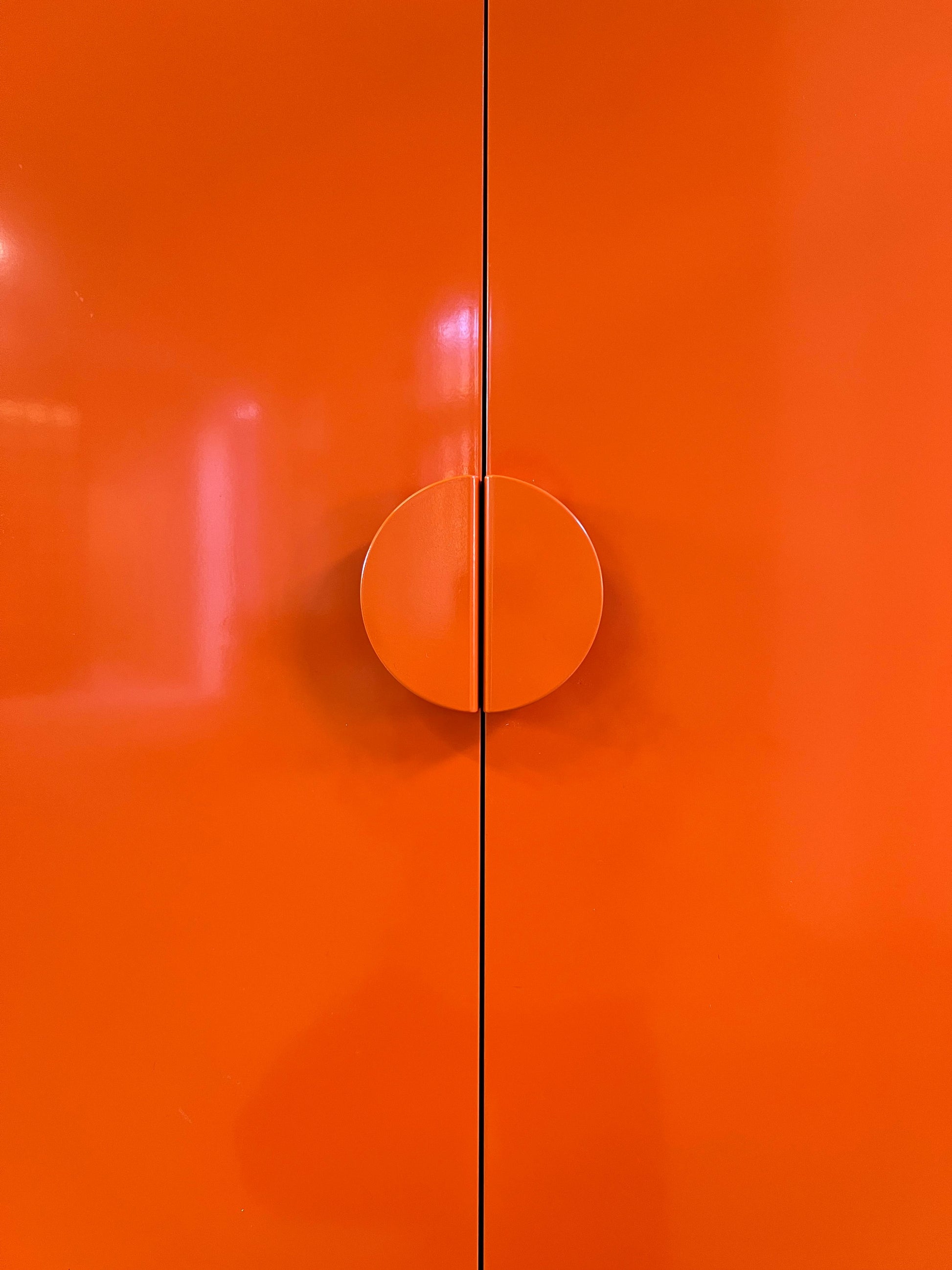 Vintage Schuhschrank orange von Schönbuch