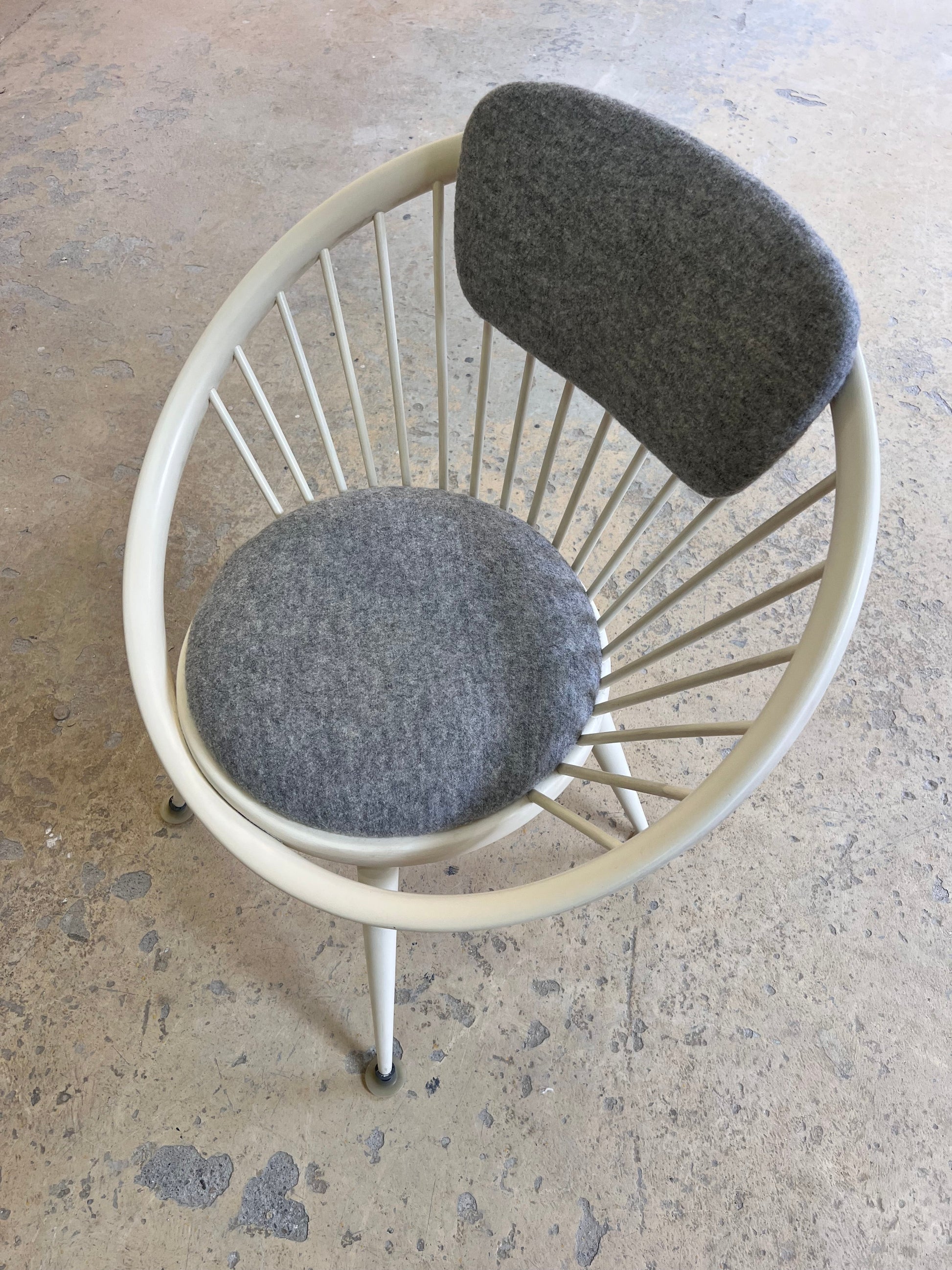 Vintage Sessel Circle Chair von Yngve Ekström für Swedese weiß grau orange