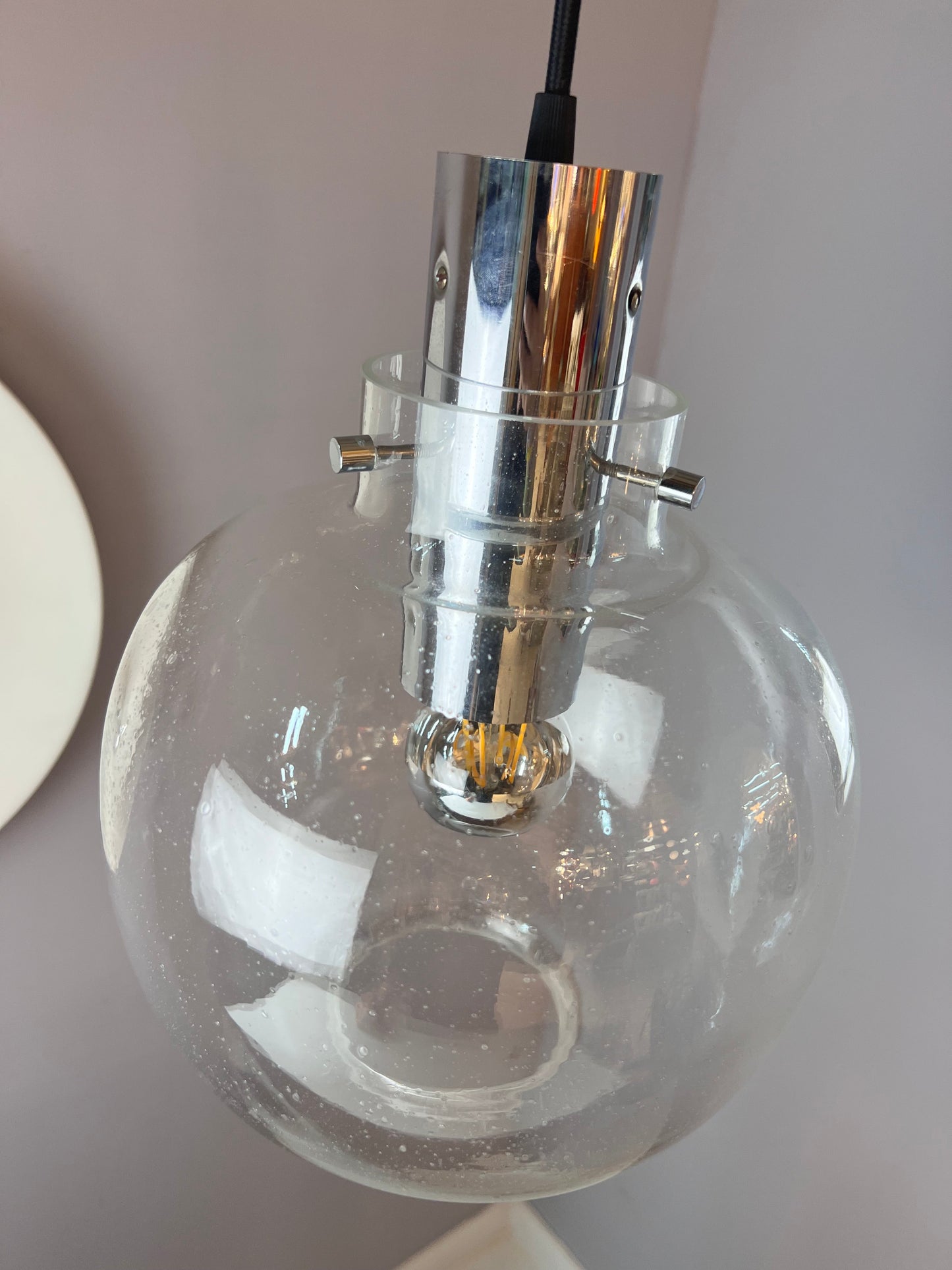 Vintage Hängelampe Glas Chrom von Glashütte Limburg