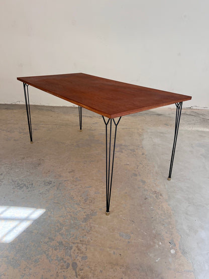 Vintage Esstisch Teak mit originalen Hairpin Legs