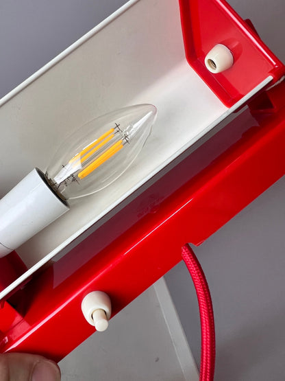 Vintage Wandleuchte rot gold von Lyfa