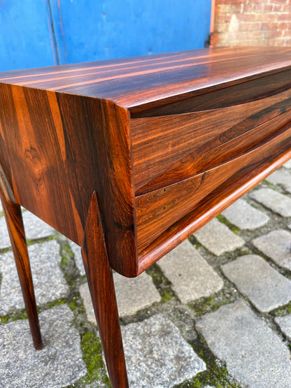 Side table model 6835 rosewood by Rimbert Sandholt for Glas und Trä