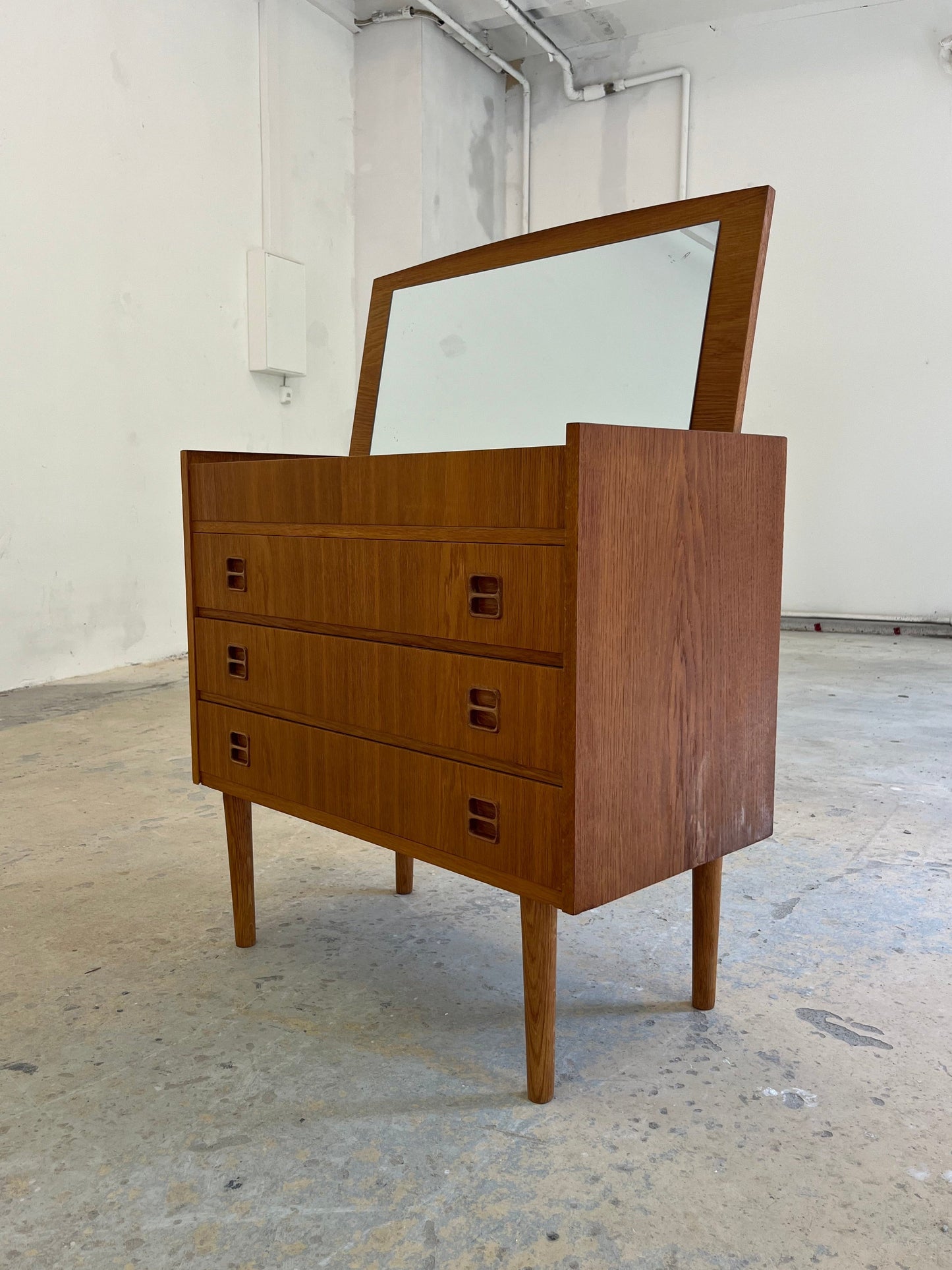 Vintage Kommode Eiche mit Spiegel und Klappfach aus Dänemark